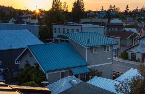 Friday Harbor House | The Web Suites