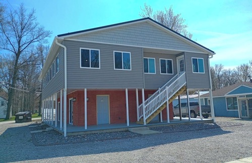 Geneva-on-the-Lake Apartment | The Weekender Unit #1