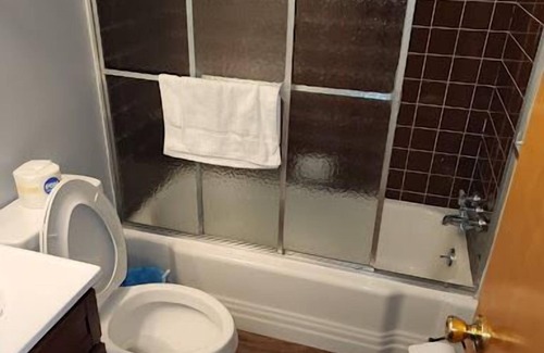 Geneva-on-the-Lake Apartment | The Weekender Unit #1