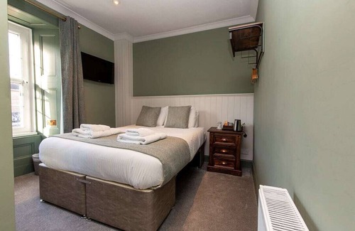 Oban Hotel | The Whisky Vaults