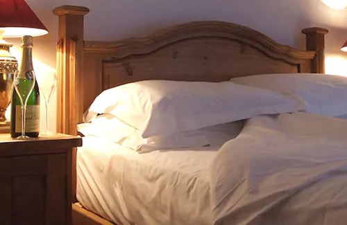 Winchcombe Hotel | The White Hart Inn