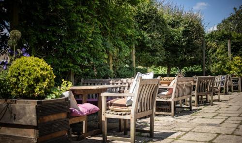 Duns Tew Hotel | The White Horse Inn