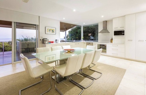 Eagle Bay House | The White House Tranquil Sea Views and Endless Fun