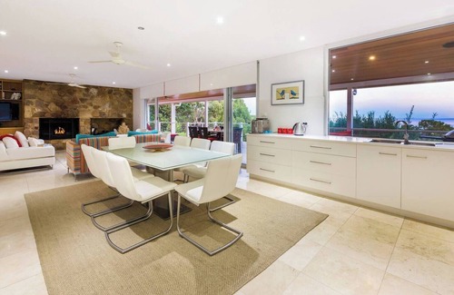 Eagle Bay House | The White House Tranquil Sea Views and Endless Fun