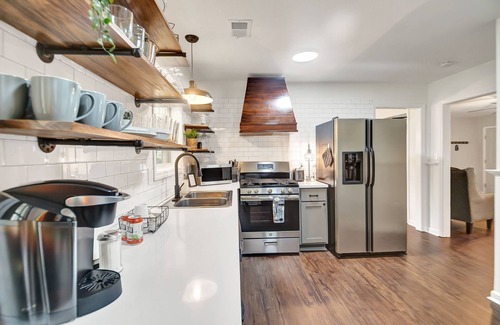 Smyrna House | The Willow House - Perfect Family Weekend Getaway! Must see back porch! 🍑