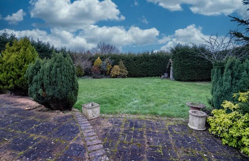 Peterborough House | The Windmill by TJ Serviced Property