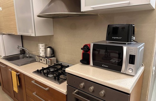 Isola Apartment | The wine cave Stylish 110sqm Flat, Strong WiFi, AC, Milan Central Station