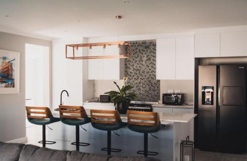 Trawal House | The winelands