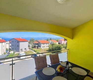 Milcetici Apartment | The Yellow House