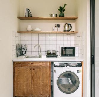 Ba Dinh Apartment | The Yellow Window Hanoi - Boutique Stay - Near Street Food near Old Quarter