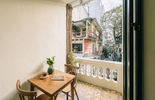 Ba Dinh Apartment | The Yellow Window Hanoi - Boutique Stay - Near Street Food near Old Quarter