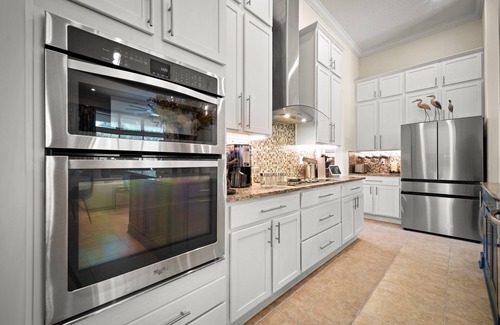 St. Johns House | The Zen Flamingo – Elegant Private Oasis with Pool, and Outdoor Kitchen