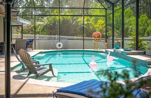 St. Johns House | The Zen Flamingo – Elegant Private Oasis with Pool, and Outdoor Kitchen