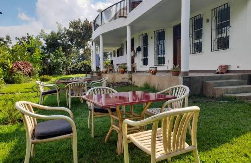 Arusha Bed & Breakfast | Themi View