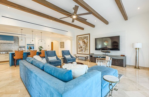 Laguna Hills Condo | TheNest. Oceanview condo with access to infinity pool and jacuzzi