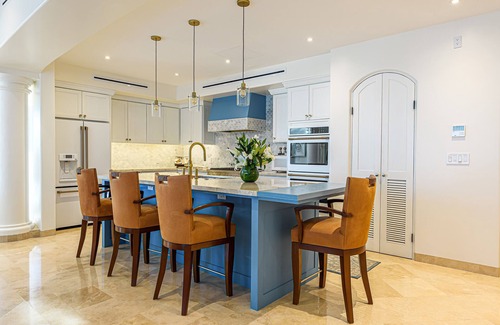 Laguna Hills Condo | TheNest. Oceanview condo with access to infinity pool and jacuzzi