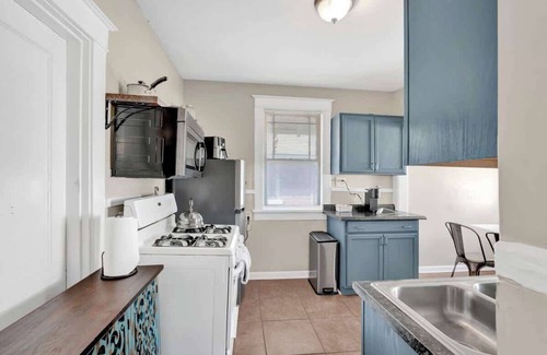 Midtown Apartment | TheReserve@Midtown~Evergreen Historical District