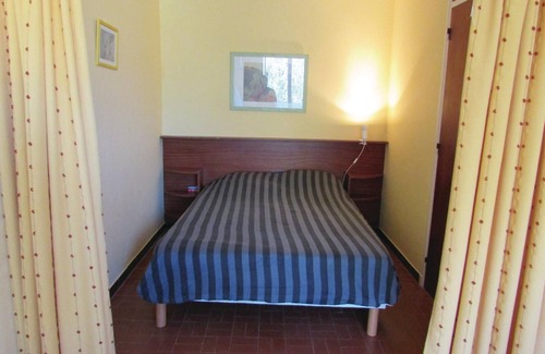 Algajola Apartment | These charming apartments (see FKO115) overlook the Corsican Mountains and are part of the accessibl