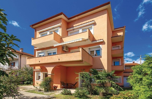 Sarsoni Apartment | These two small studio flats are located in a quiet part of Rijeka.