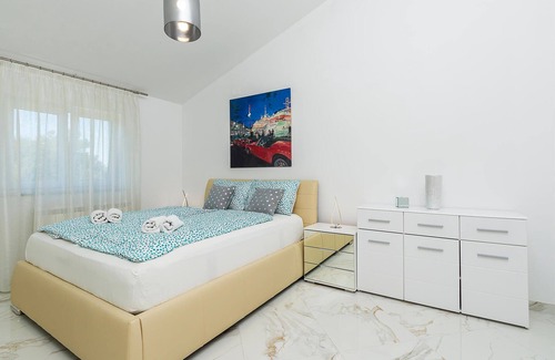 Kastel Apartment | These two spacious apartments are modern and comfortably furnished.