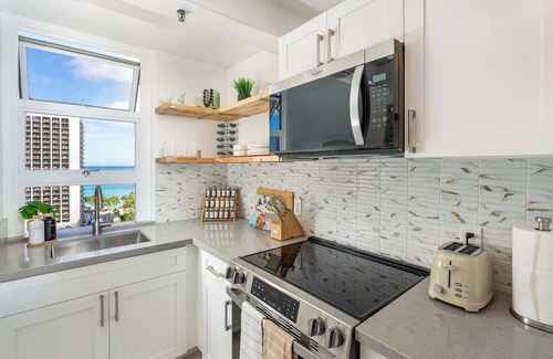 Waikiki Apartment | This apartment is a 1 bedroom(s), 1 bathrooms, located in Honolulu, HI.