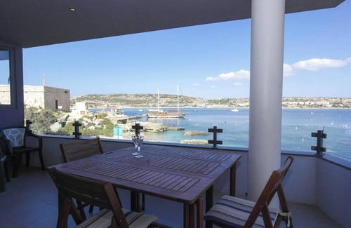 Mellieha Apartment | This apartment is a 3 bedroom(s), 2 bathrooms, located in Il-Mellieħa, Malta.