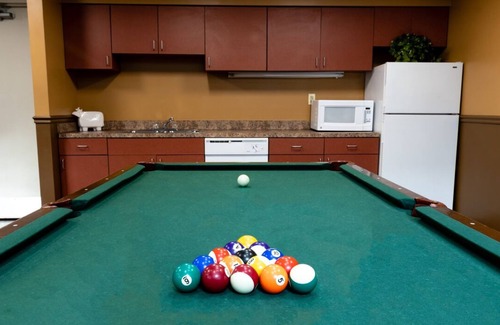 Downtown Harrisburg Apartment | This apartment is a 2 bedroom(s), 1 bathrooms, located in Harrisburg, PA.