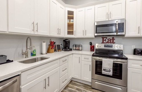 Osage Apartment | This apartment is a 2 bedroom(s), 1 bathrooms, located in Morgantown, WV.