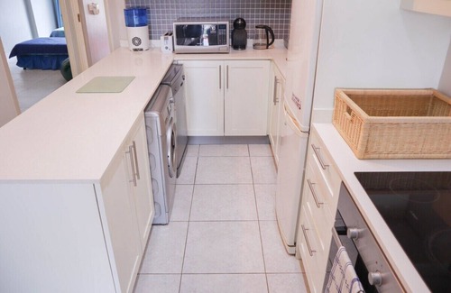 Dolphin Coast Apartment | This apartment is a 3 bedroom(s), 2 bathrooms, located in Dolphin Coast, KwaZulu-Natal.