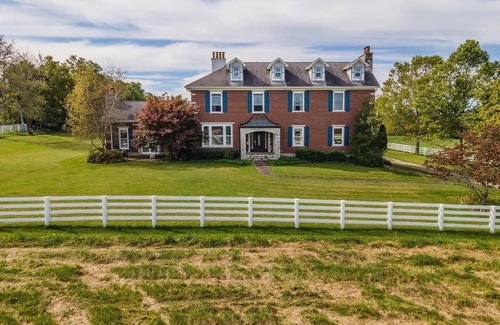 Frankfort House | This circa 1917 house has been given new life with a thoughtful renovation by Castle & Key