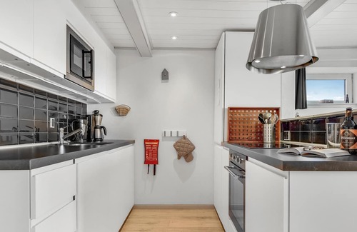 Brunsnaes House | This cozy vacation home is located in the first row to the Flensburg Fjord at Brunsnæs Strand.
