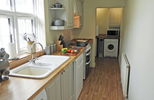 Hopton on Sea Cottage | This delightful cottage provides a ‘home from home’ at a seaside location.
