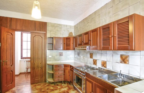 Corigliano-Rossano House | This detached vacation home is located 5 km from Corigliano in the province of Cosenza and is surrou