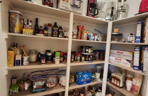 Indio Villa | This is it! 4+3! EV charger, pool/spa, BBQ, bar!