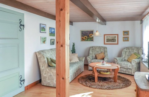 Neugalmsbull House | This quaint thatched house was made into a cozy vacation home for 4 people without losing the typica