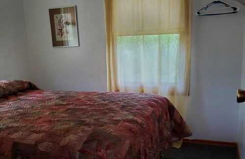 Pillager Cabin | This rustic and charming cabin has great views of Hardy Lake.