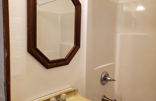 Pillager Cabin | This rustic and charming cabin has great views of Hardy Lake.