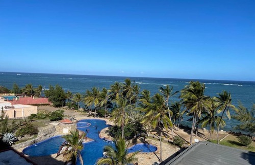 Shanzu Apartment | This's a beachfront 3 bedroom apartment that serves magnificent views to die for