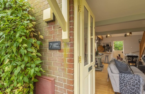 Great Snoring Apartment | This stylish, open plan, barn style retreat has been lovingly revamped for 2020.