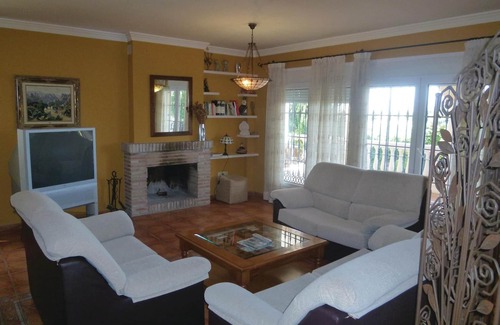 El Olivar House | This sunny, impressive vacation villa with high quality furnished and with great attention to detail