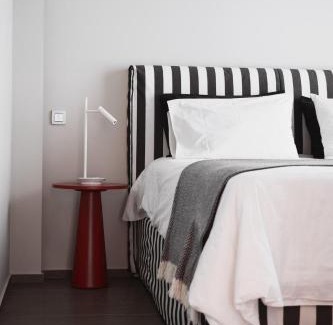 Athens City Centre Apartment | Thissio Acropolis Historic Flat 2