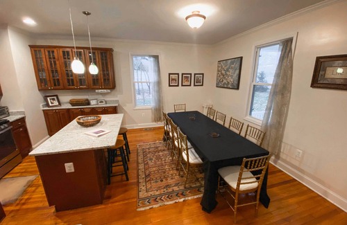 Leesburg Cottage | 'thomson Farm' Classic Home < 10 Mi to Vineyards!