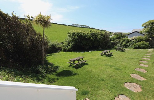 Hope-Cove Cottage | Thornlea View