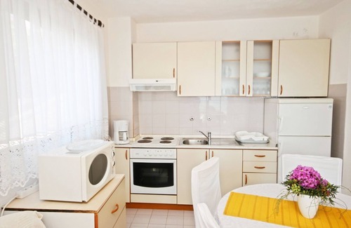Okrug Donji Apartment | Three bedroom apartment near beach Okrug Donji, Čiovo (A-6859-a)