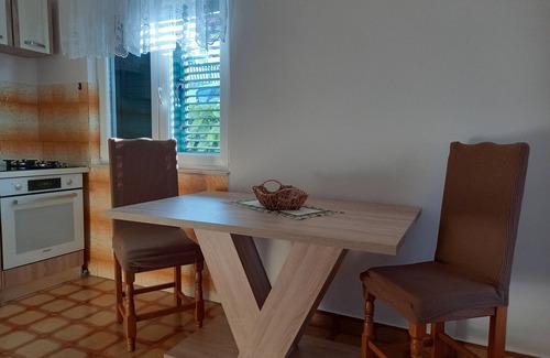 Zaboric Apartment | Three bedroom apartment near beach Žaborić, Šibenik (A-4267-a)