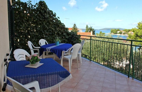 Zaboric Apartment | Three bedroom apartment near beach Žaborić, Šibenik (A-4267-a)