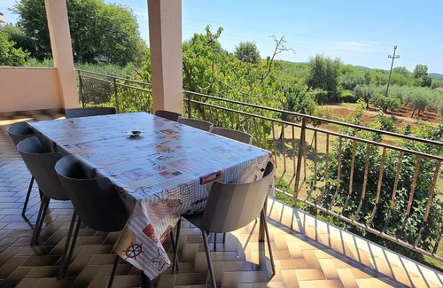 Buici Apartment | Three bedroom apartment with terrace Buići, Poreč (A-24819-a)