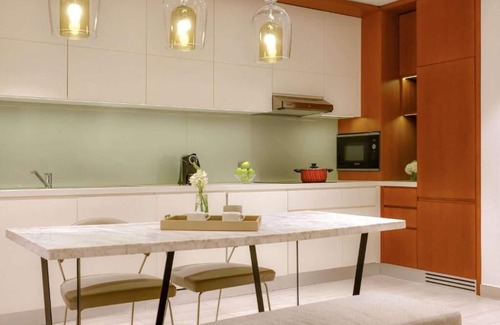 Garhoud Apartment | Three Bedroom Apartment Near Qova Café
