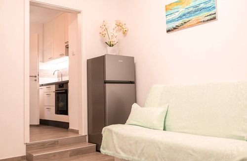 Izola Apartment | Three-bedroom apartment Ovčica with terrace in Izola