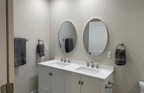 Lincolnton House | Three Bedroom Downtown Cottage